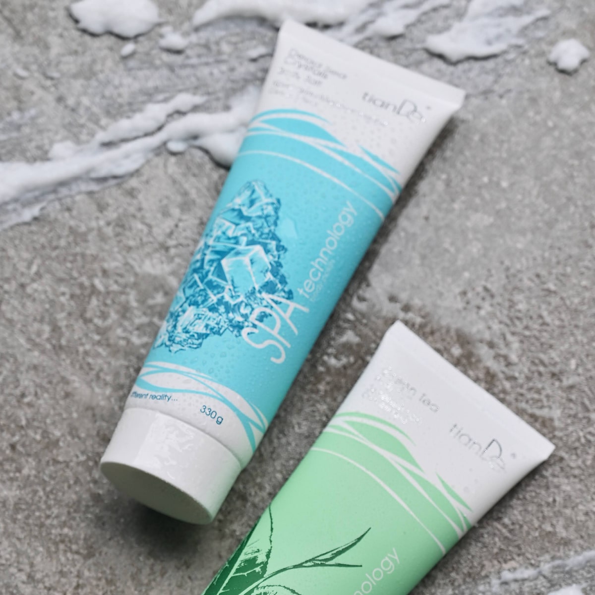 Сол за тело со кристали од Мртво море.